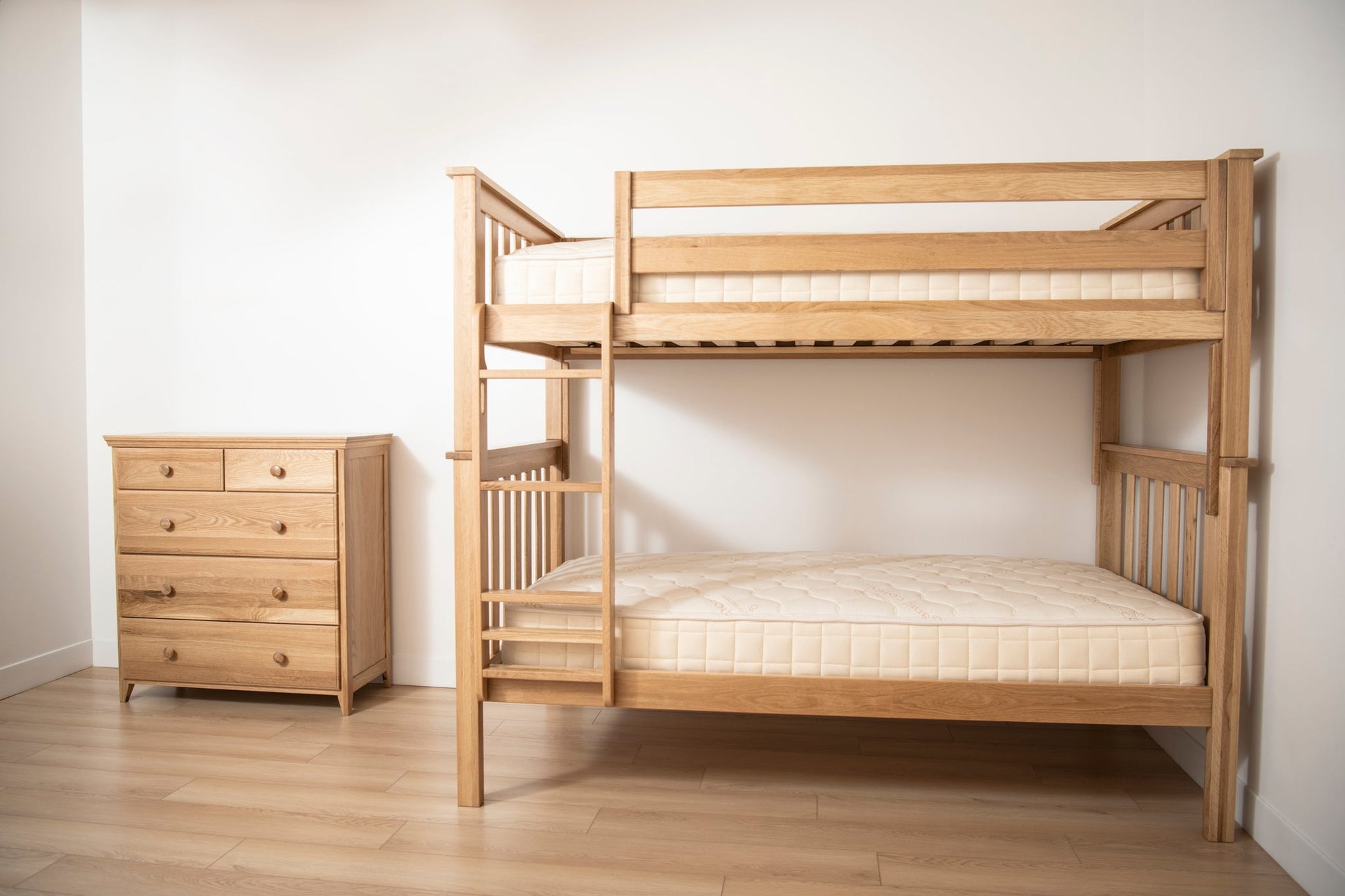 Naturpädisches Savona FSC®-zertifiziertes Eichenkinder-Etagenbett